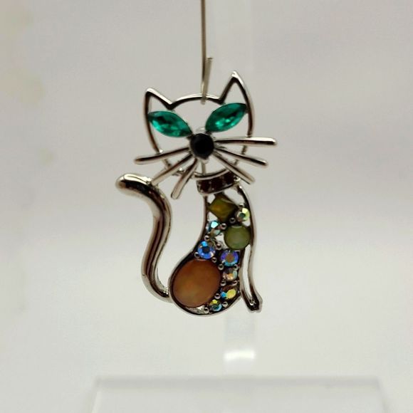Vintage shiny multi-crystal silver tone cat brooch - Picture 1 of 6